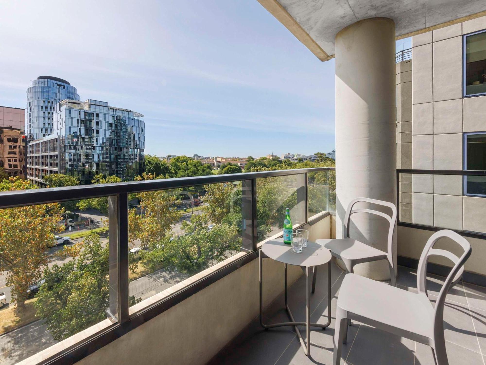 Mercure Melbourne St Kilda Road Exteriör bild